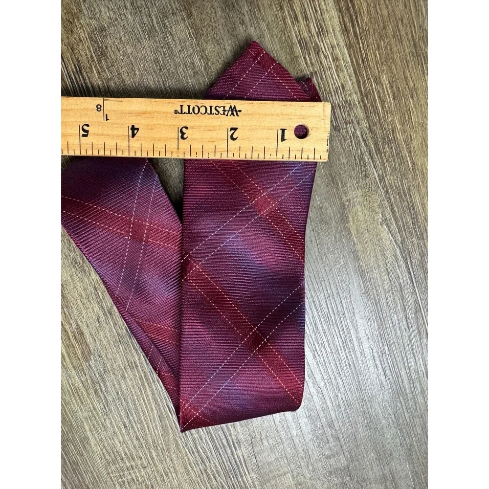 Saks Fifth Avenue RED Mens Silk Tie Burgundy‎ Purple Plaid Check Made in Italy